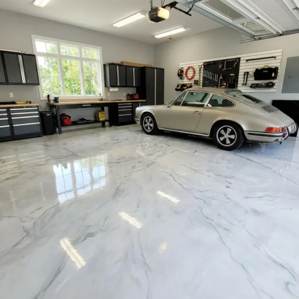 White and grey epoxy floor 1 600x600